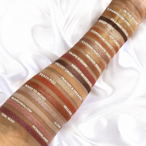 ICONIC LONDON
Day To Slay Eyeshadow Palette - Picture 5 of 6